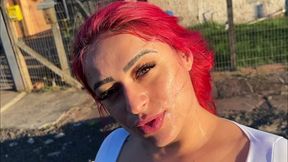 depois do banho, milf ruiva recebe creme no rosto e sai pra correr toda gozada! completo