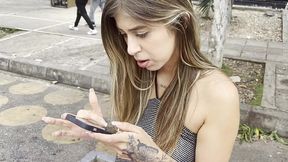 latina cachonda se folla a dos gigolos