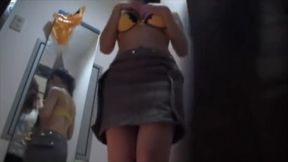 Slippery Sitch in the Changing Room, Ain&#039;t That a Bitch!