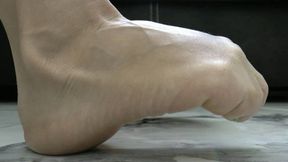 I love toe popping cracking while curling toes (part 4) MP4 FULL HD 1080p