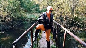 Mommy urinates standing