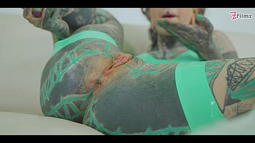 Tattooed hippie ANAL lover stretching her ANAL and pushes out her prolapse and gets fucked by a big dick