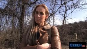 Will She Swindle Her Man for Coins? - CzechXXX