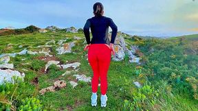 Colombian seductress flaunts her assets in a naughty outdoor dare