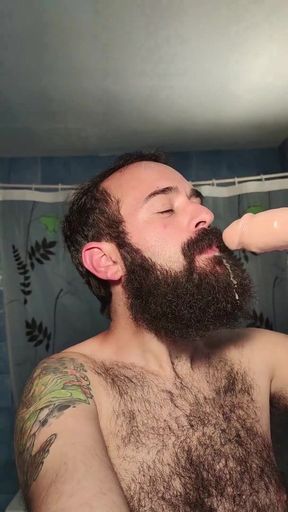 Polla por el culo en aseo y ducha. 1 de junio de 2021.