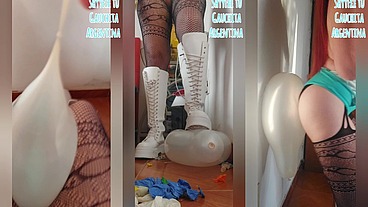 ShyyFxx jugando, inflando y pinchando globos con el culo! Fetiche Looner