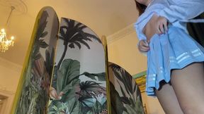 Leons TV - hot brunette scene