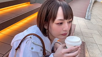 ハメ撮り　居酒屋看板娘 関西出身ショートカット女子大生(22) ノリ＆性格良すぎな元気娘 バイトさぼってホテルでセックス三昧　腰ふり騎乗位SEX