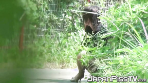 Sensual Japanese likes peeing while speaking on her phone