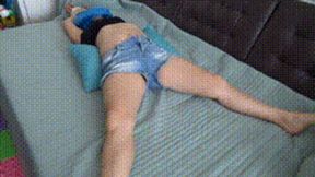 girl will be licking and kissing your navel Li