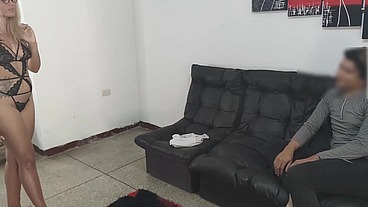 Rica Cuñada Me Enseña Su Lencería Y Termino Follandomela En La Sala Antes Que Llegue Su Esposo LE Acabo Adentro