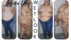 SSBBW Soaking wet