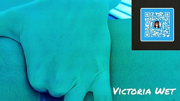 Victoria Wet - masturbation in the solarium