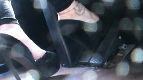 Tour Bus 5 7" Black Suede Pumps