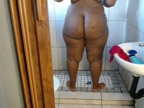 Jack off to My Magnificent Ass in the Shower, Episode 0001