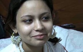 Pakistani wifey gets nailed missionary style right in the bedroom