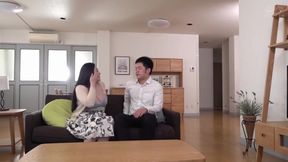 Mind-Blowing Japanese Masturbation: Brunette BBW Deepthroats Her Favorite Dildos