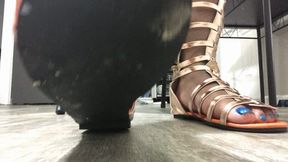 Giantess Toe Tapping POV V2