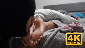 Sister in law Caught Me worshipping her feet– Sneaky foot worship – Valentina – 4K