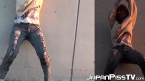 Beautiful Japanese babes outdoor peeing compilation