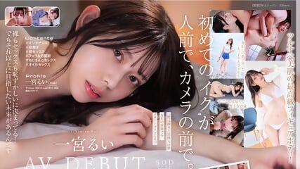 When she was a student, she was so cute that even students from other schools knew her face. She was an idol in her hometown of Shizuoka..