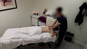 Gorgeous Japanese Waitress Refuses Massage Slutty Fuck, Ends With Big Smile