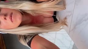 Blonde Christmas blowjobs cuckolding Aline Novak