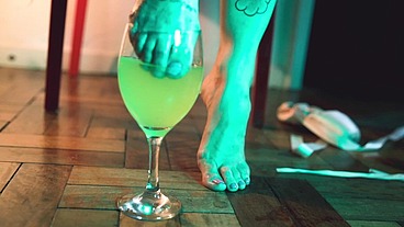 Kinky Ballerina Cooling Her Feet