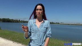 carlie, belle coquine, veut de la sodomie avant tout