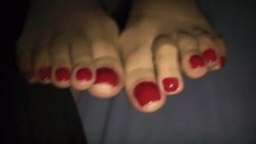 JERK OFF TO HER LOVELY SOLES AND LONG TOES - FULL HD