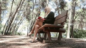 With a book in the park AVI (1920x1080) FHD