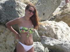 Hot Topless Amateur Teens - Voyeur Beach Photo Session