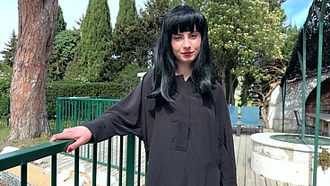 Lucifera, 19ans, se lance dans le grand bain !
