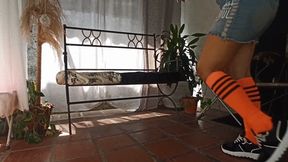 Smelly shoes, socks and feet after workouts (2)