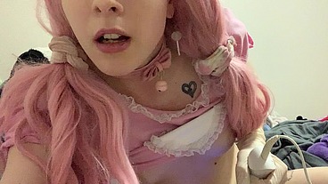 medical student uses professors gloves to fill her pussy up and cum