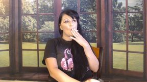 MILF Mouthy Smoke Inhales