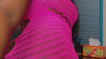 RevealMe.com - WomanNextdoor