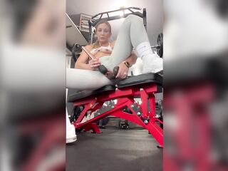 Fit gym babe works out pussy
