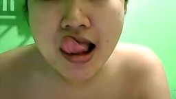 Yhenna Foxy Private Show