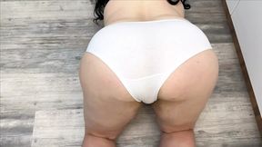 Stepmom in panties cooks while giving stepson oral&#x1F61C; and anal&#x1F44C;