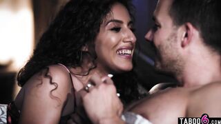 Long boobies therapist Codi Vore turns Liv Revamped her flawed