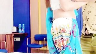 UNBELIEVABLE! Garba Bhabhi Suspends Dangling Chut In Boyfriendz Car, SECRETS Exposed!