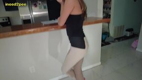 lola leda pissing her tight pants at work behind counter