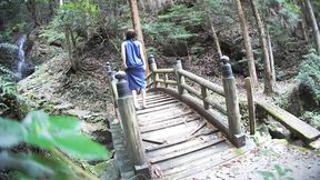 Granny Gets Down 'n' Dirty in Nature's Gloryhole