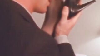 Classics babe Melissa Monet takes cum in mouth after 69 sex