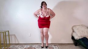 Married BBW MILF Asks Favor Gets Covered in Cum