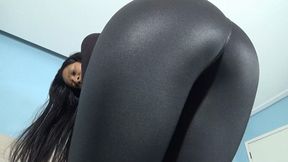 ANOTHER VIDEO WITH LOOONG FARTS YOGA PANTS PART 4 BY ANITA PERVERSE CAM BY KLEBER FULL HD