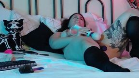 GROUP SHOW= 50cr for 10 minutes using the  Hitachi wand  vibrator, a dildo, and a butt plug! Want to add a wearable item from the  toy wall; Collars, gags, etc? Ask! - Pa