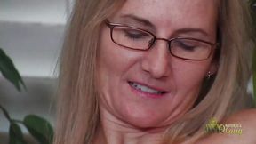 Mature Ladygets Fucked, Uses a Vibrator