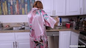 Marie Mccray Pervmom Redhead Stepmother Sex